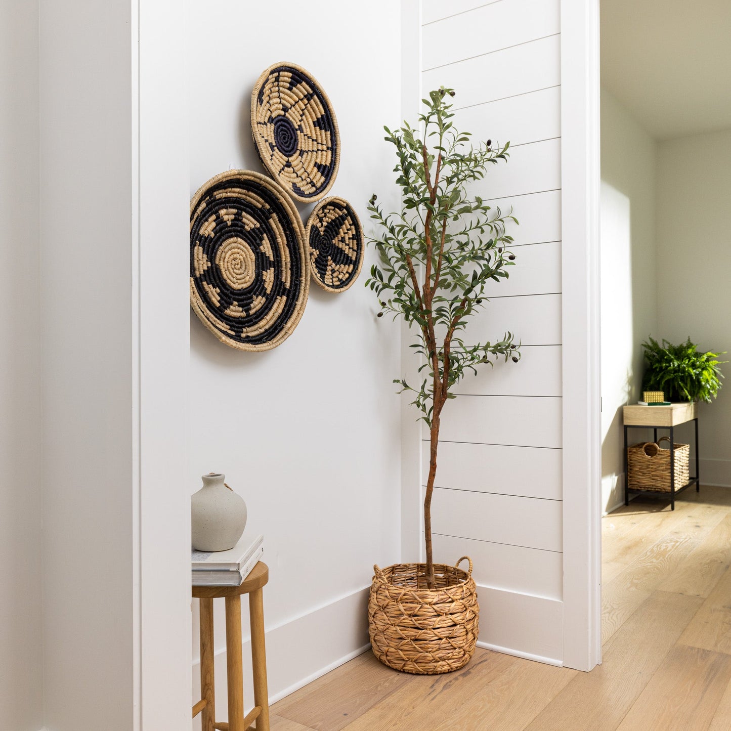 Floral And Sun Seagrass Wall Basket Decor Set
