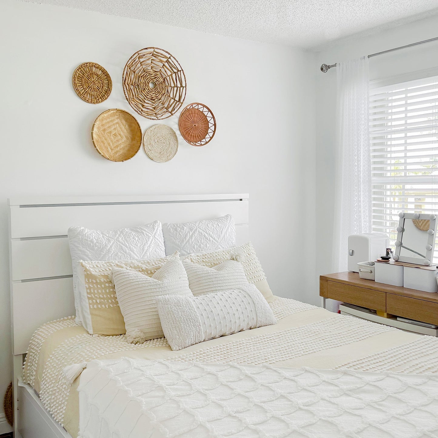 Diverse Textures Woven Wall Basket Decor Set Of 5