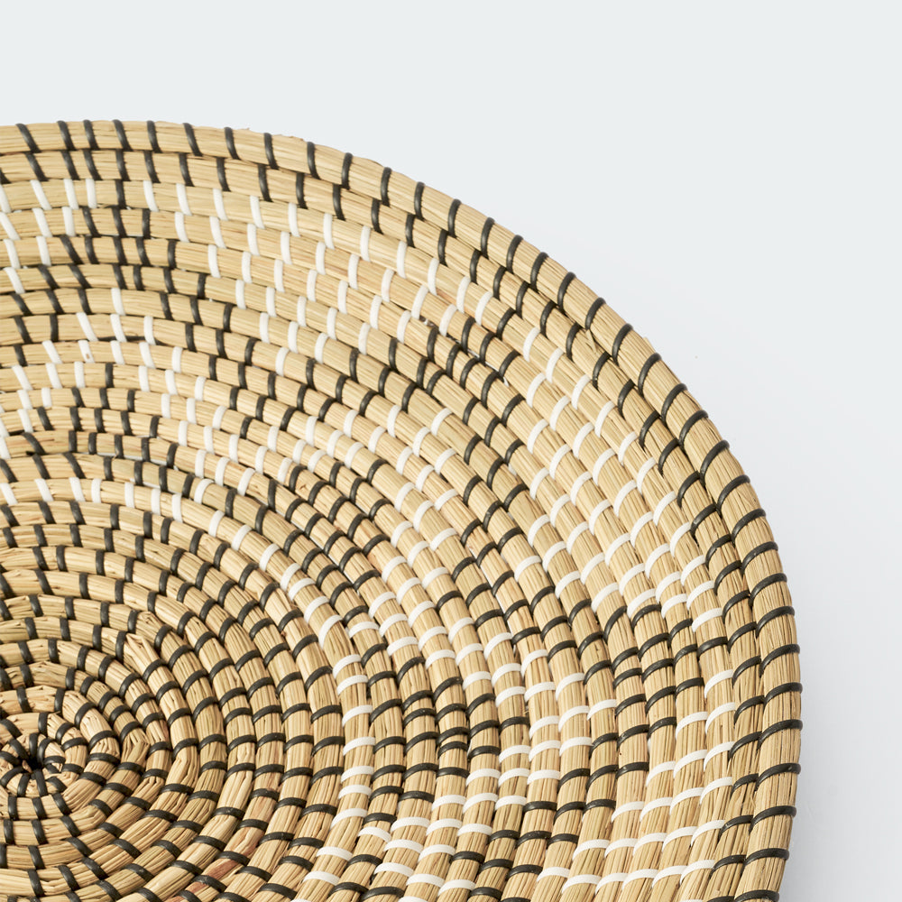 Minimalist Natural Woven Seagrass Wall Basket Decor, Extra Large Set